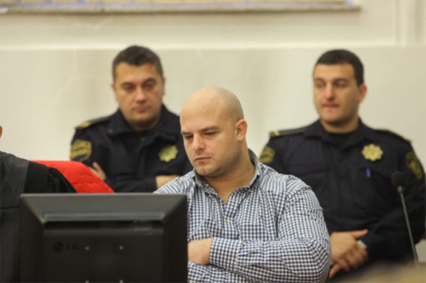 Presuda: 14 i po godina zatvora