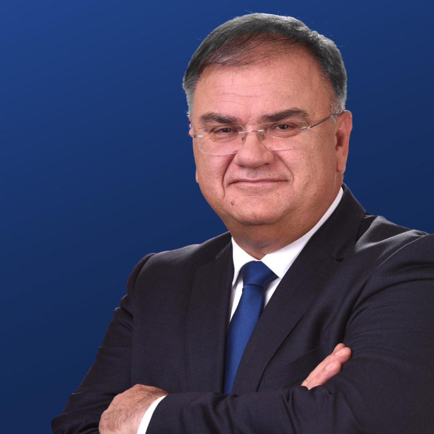 Volim Rusiju, hvala Lavrovu!