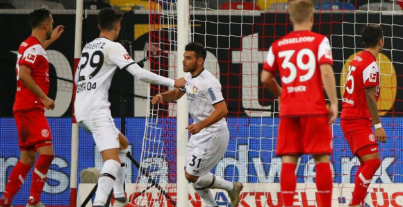 БЛ: "Луда шума" пробудила Леверкузен!