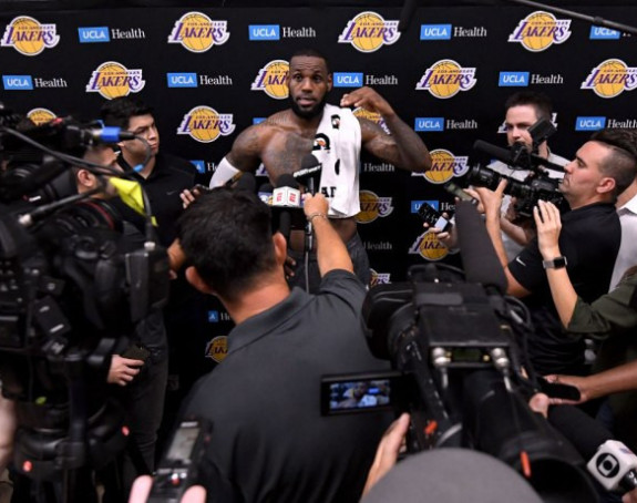 Novinar Lebronu: Kako ćeš do poštovanja navijača?