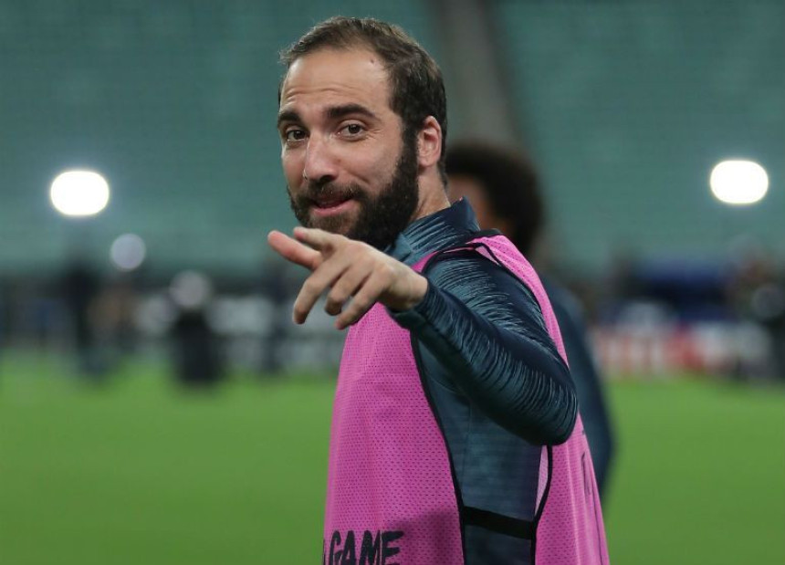 Iguain bi da kod kuće završi karijeru!