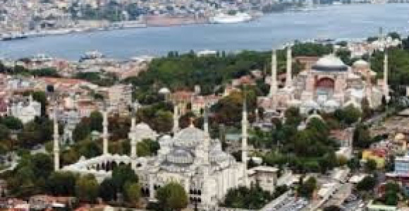 Јачи земљотрес погодио турски град Истанбул 