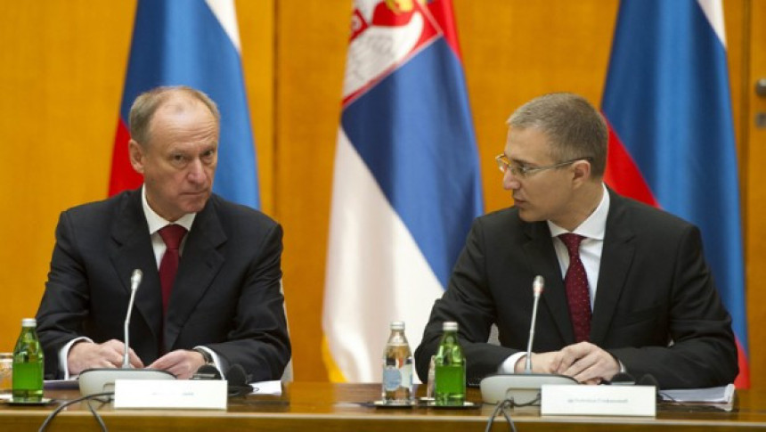 Да ли нови Хладни рат почиње у Србији?