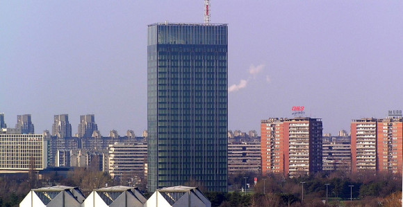 CK dobija bliznakinju, novi NBG oblakoder