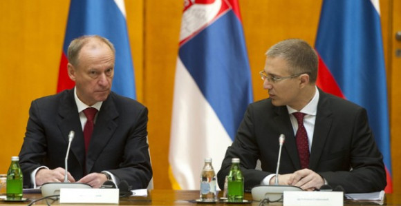 Da li novi Hladni rat počinje u Srbiji?