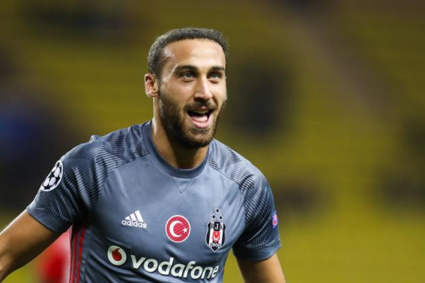 Benitez hoće gol-mašinu od 20.000.000 u januaru!