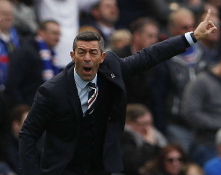 Otpušten je najgori od svih trenera!