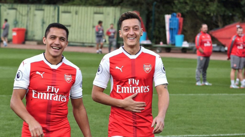 Arsenal: Hoćemo da Sančez i Ozil ostanu!