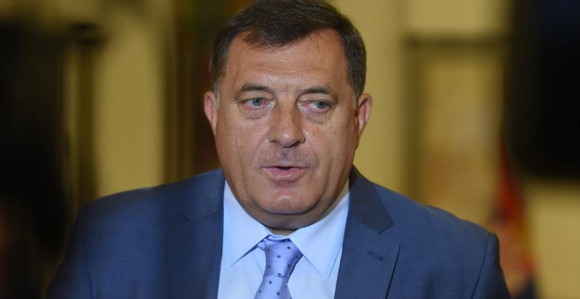 "Morate uvažavati snagu i moć SAD"