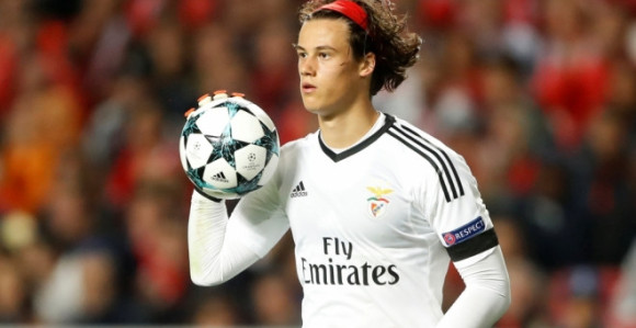 Mile Svilar je najmlađi golman Evrope!