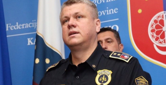 Udar na policiju - udar na državu