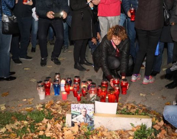 Počast ubijenim policajcima