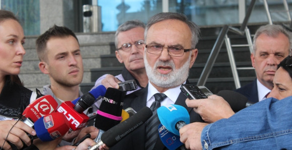 Duple plate - kriminal ili sitne nepravilnosti?