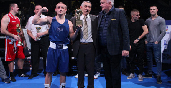 Бањалучанину, Сандру Полетану, 60. "Златна рукавица"!