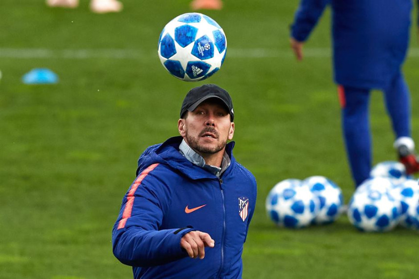 Simeone: Lažu!