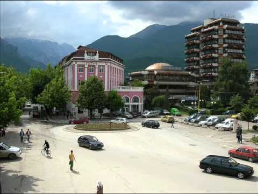 U Peći sastanak Prištine i Tirane