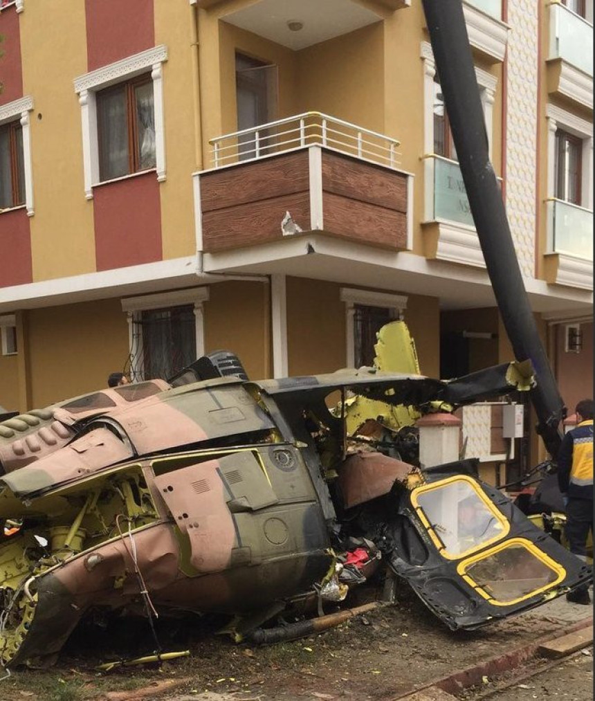 Srušio se turski vojni helikopter