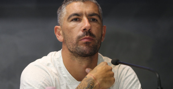 Kolarov o navijačima: Ne pričam Đokoviću šta da radi!