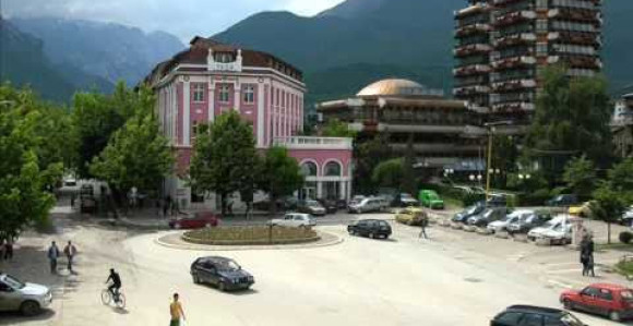 U Peći sastanak Prištine i Tirane