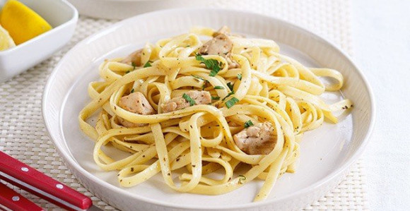 Tri porcije tjestenine