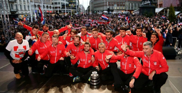"Ruža Hrvatska" orila se na dočeku tenisera!