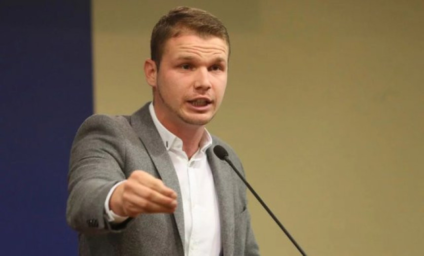 "Poništiti tender od 800.000 KM za projekat e-bebe"