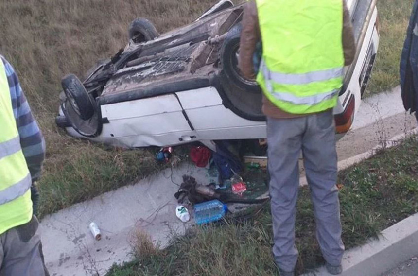 Prevrtanje vozila na auto-putu kod Sarajeva