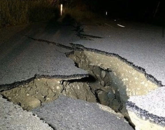 Jak zemljotres u Albaniji, tresao se Balkan 