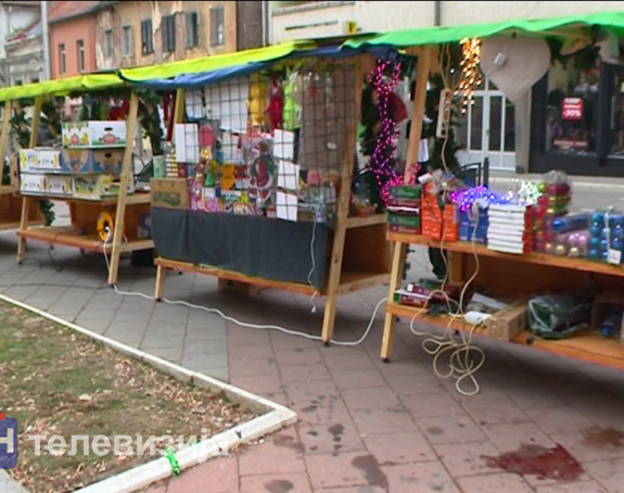 Zvornik: Tek rođenu bebu bacila u Drinu?
