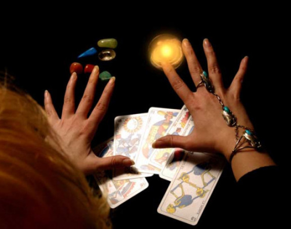 Skidala crnu magiju pa ukrala zlato