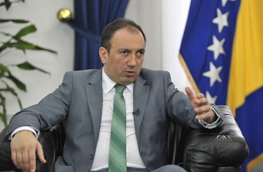Srpska da poštuje svoje odluke