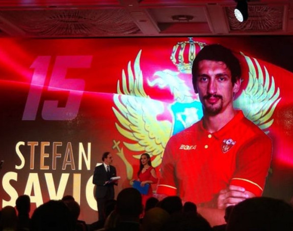 Za Crnogorce nema dilme: Savić je opet najbolji!