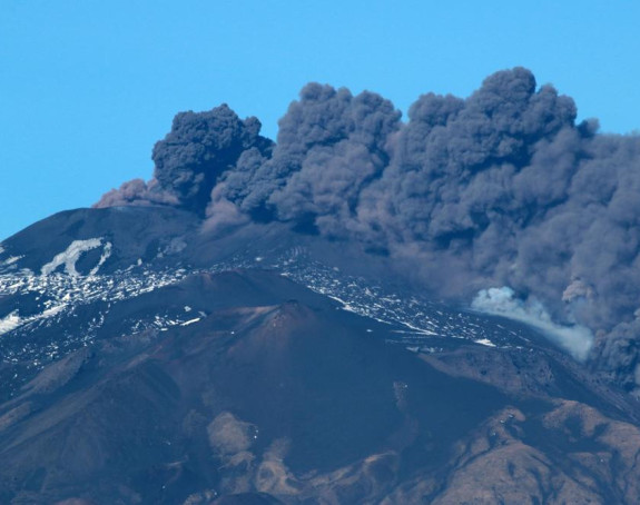 Etna `istjerala` ljude na ulice 