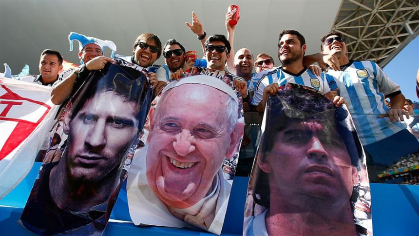 Maradona: Mesi, Papa i ja...!