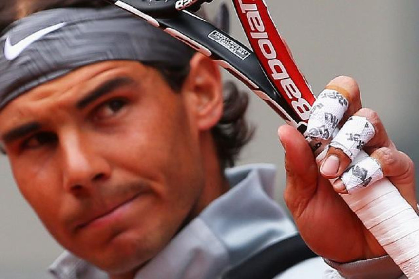Video: Nadal otkrio zbog čega uvijek bandažira prste...