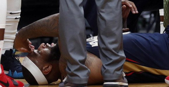 Video: Teška povreda i kraj sezone za Demarkusa Kazinsa!