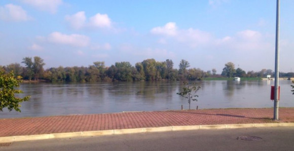 Porastao vodostaj Save u Gradišci