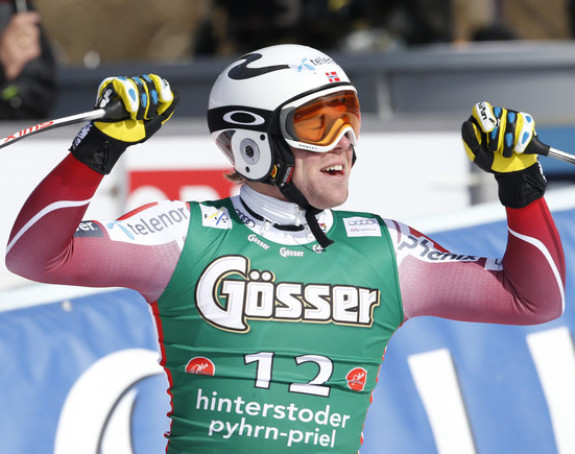 Килде побједник, Хиршер уме да вози и супер-џи!