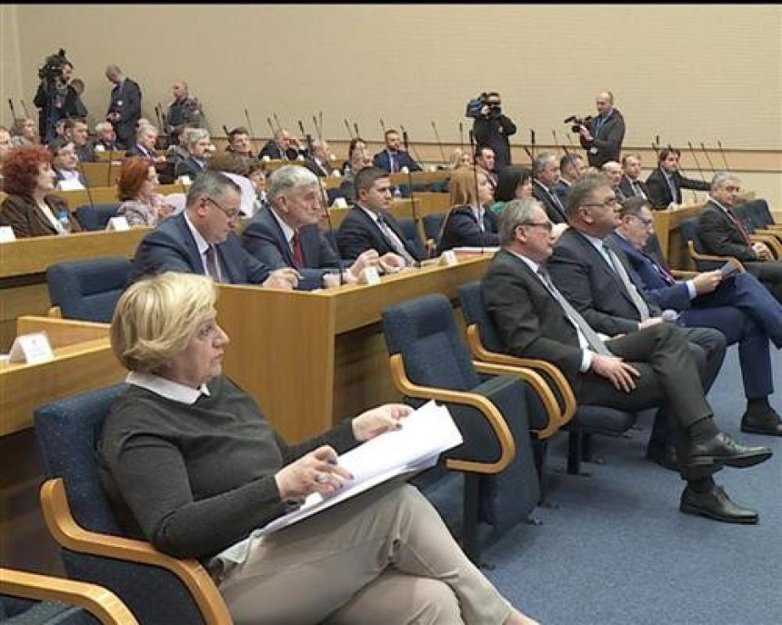 Srpskoj trebaju pametne odluke