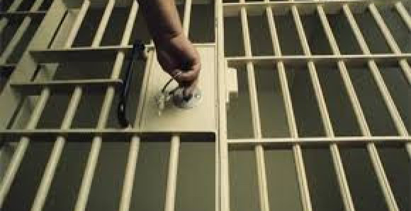 Ubijena dva čuvara i pet zatvorenika 