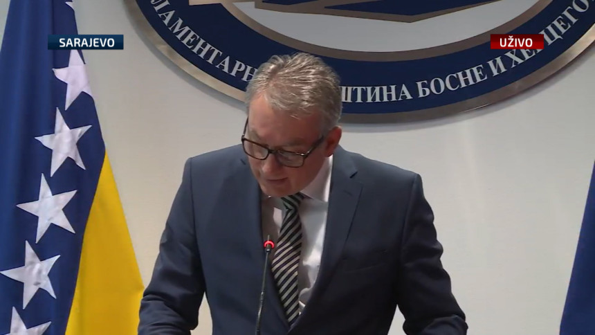 Srbima moraju imati ustavna prava 