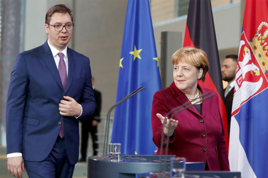 U Berlinu susret Vučić - Merkel