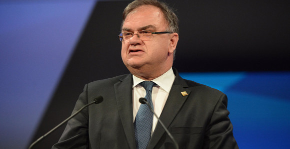 Zašto je Ivanić "tvrđi" od Dodika