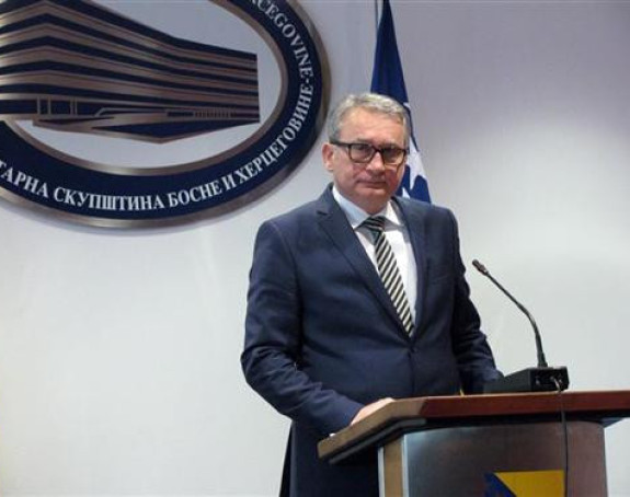 Bosić traži konstitutivnost Srba i pravo na srpski jezik i ćirilicu u kantonima FBiH 