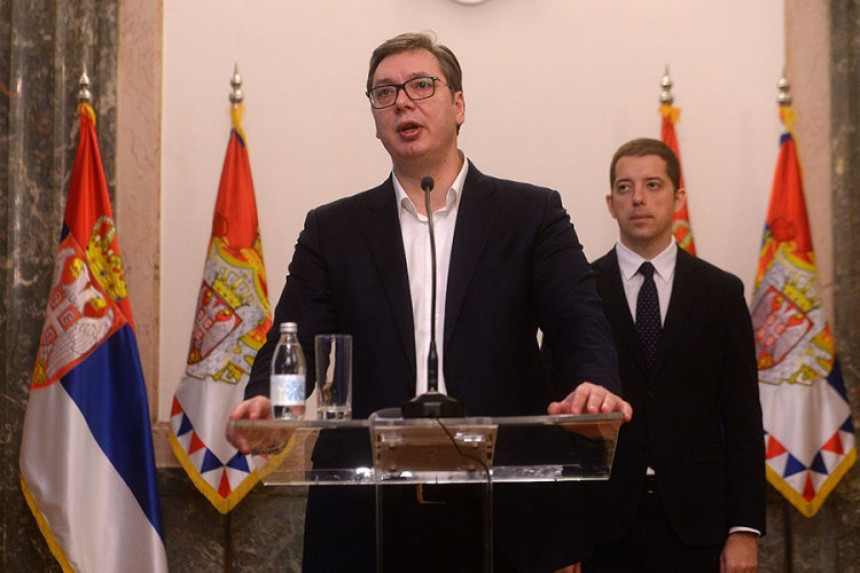 Vučić: Ostavljeni smo na cjedilu