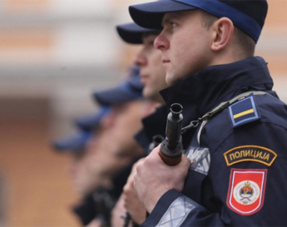 Повећане накнаде за полицију РС  