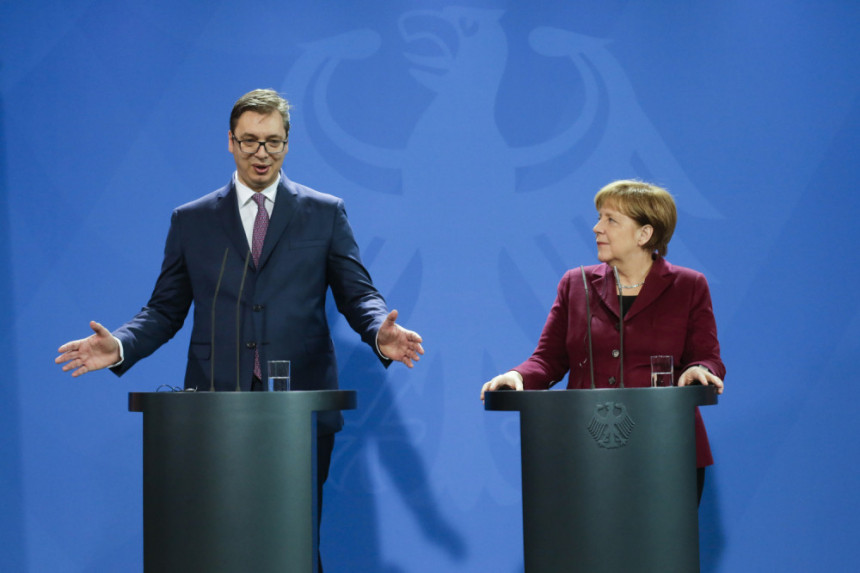 Merkel: Vučić radi dobar posao