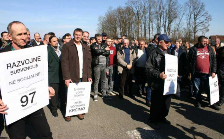 Пољопривредници губе стрпљење