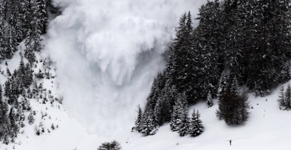 Ученике затрпала лавина у Јапану 