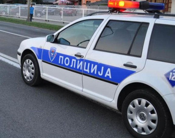 Pijani policajac pucao u kafiću